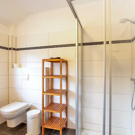 Upholmstrasse 105a Roeverland *