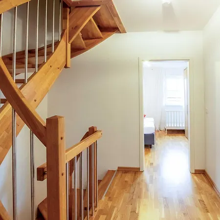 Upholmstrasse 105a Roeverland *