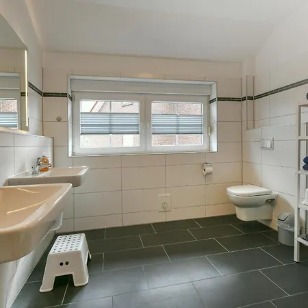 Apartment Upholmstraße 105a Röverland *